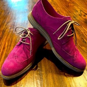 Showstopping hot pink Barbiecore Cole Haan wingtips bring comfort and style!